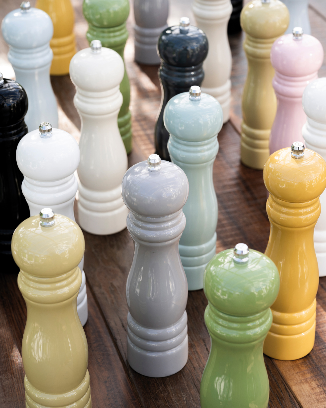 DRUSKOS IR PIPIRŲ MALŪNĖLIAI (mėtiniai)