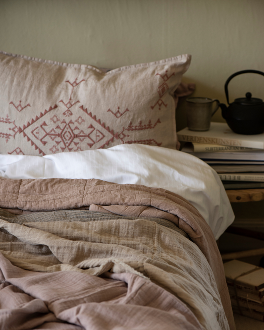 Lininis pagalvės užvalkalas su raštais